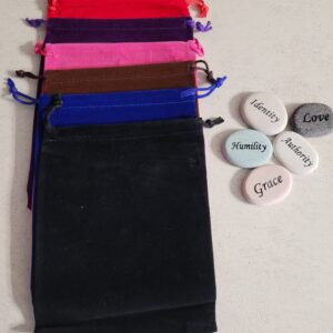 Five smooth stones to slay intimidation with colored pouches.